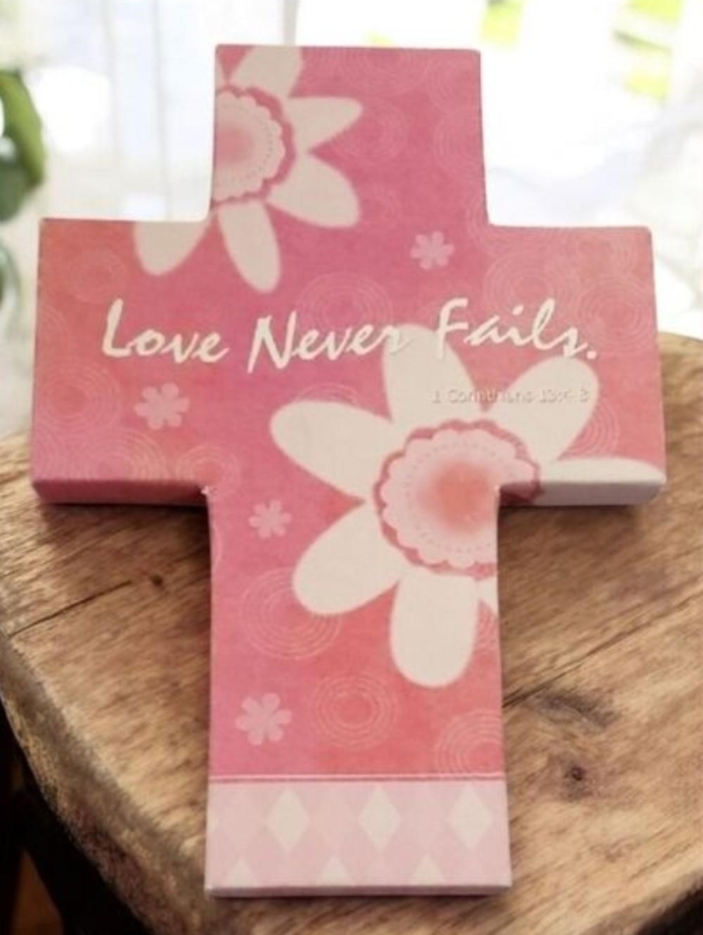 Love Never Fails 1 CORINTHIANS 13:4-8 Art Decor Stand Display